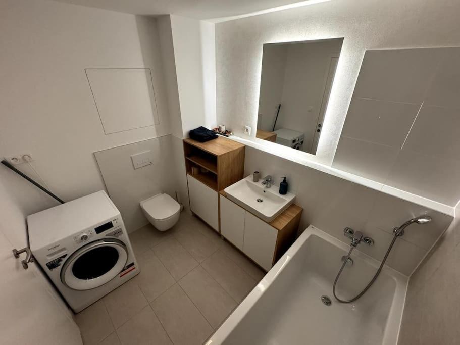 Danubius 1805 Apartment Братислава Екстериор снимка
